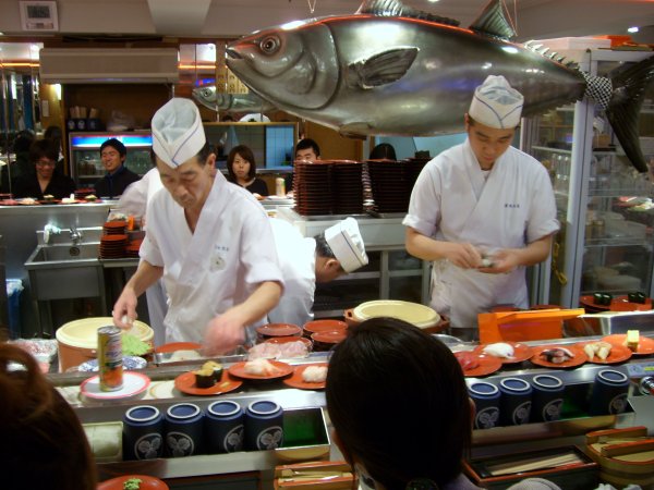 conveyor_belt_sushi_4.jpg